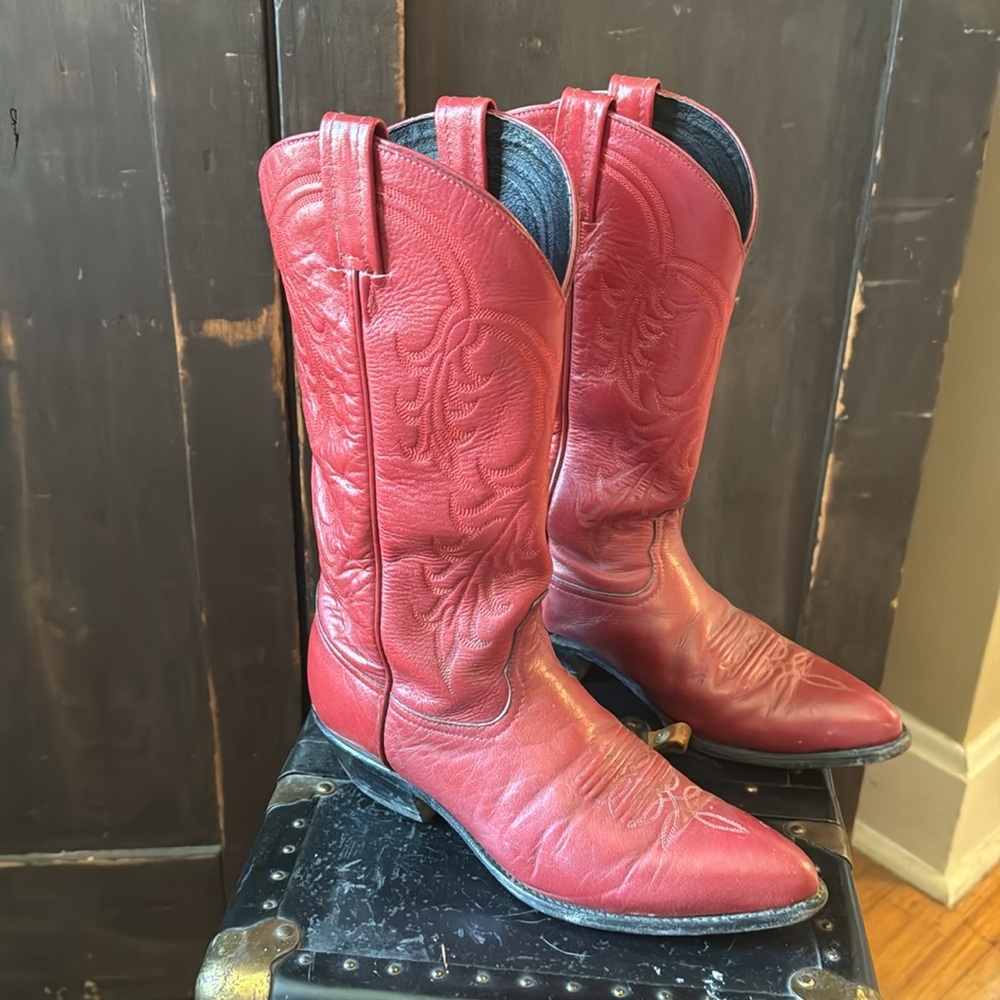 Vintage 1980s Tony Lama red leather mid calf cowboy boot